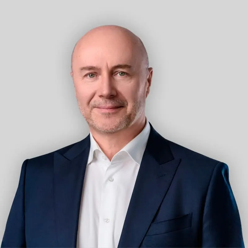 Jarosław Jabłoński - agent nieruchomości - praca w biurze nieruchomości Remax Smart Warszawa
