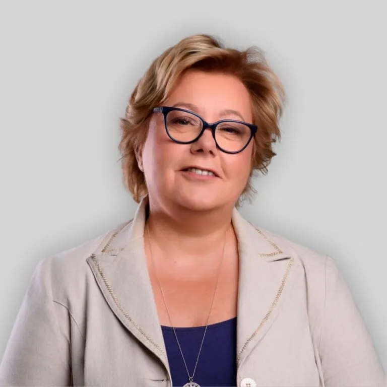 Agnieszka Paćko - agent nieruchomości - praca w agencji nieruchomości Remax Smart Warszawa