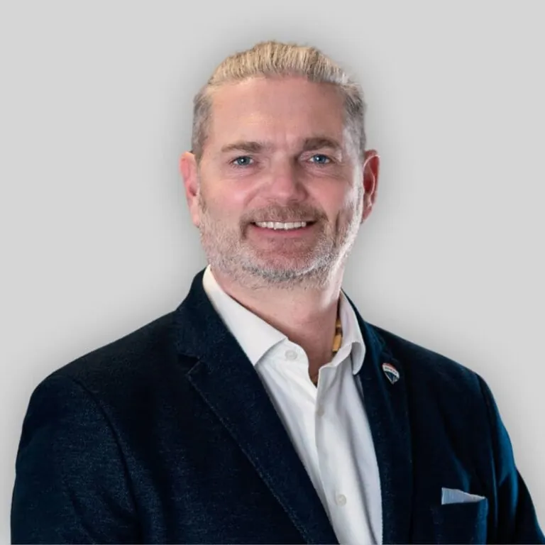 Paweł Wasiljew - agent nieruchomości w biurze Remax Smart